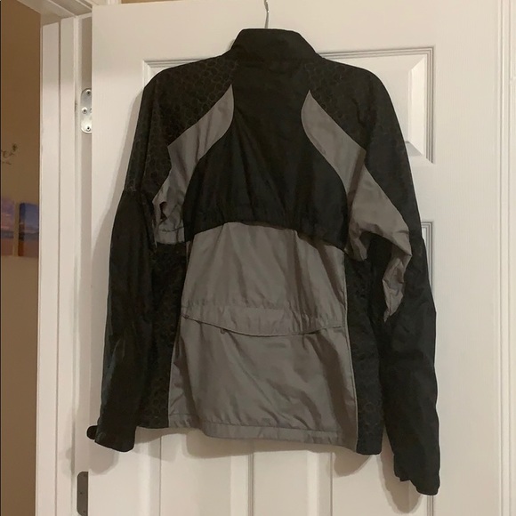 Running Jacket - Picture 2 of 2